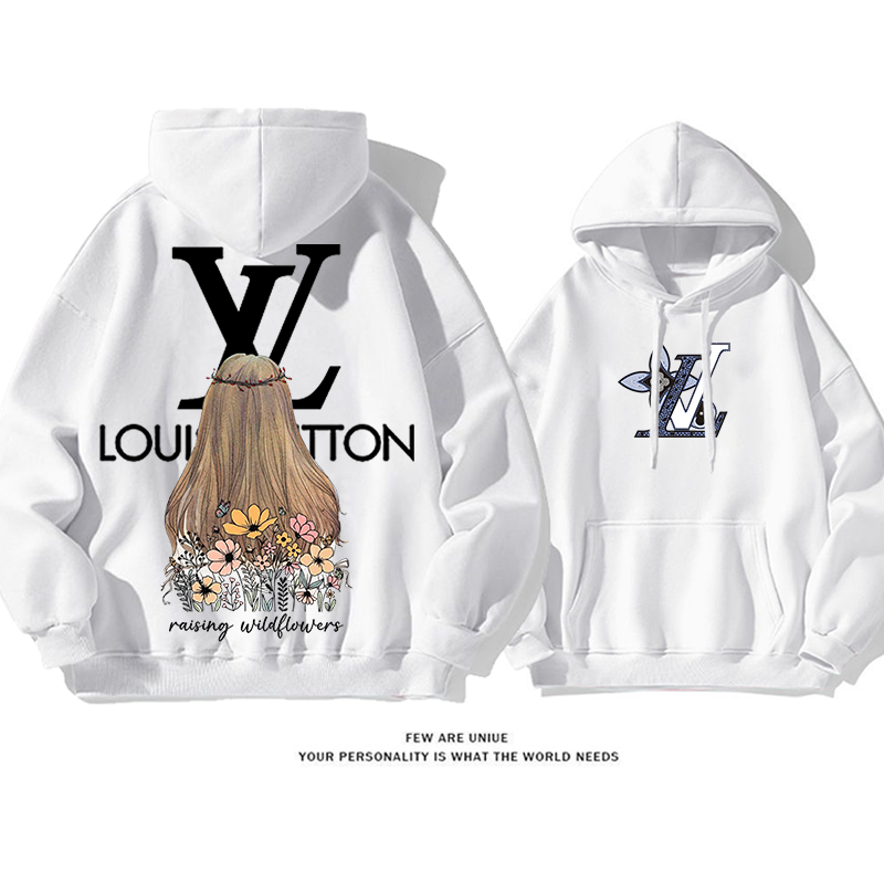 ロングヘアと花柄スウェットシャツが人気のデザイン