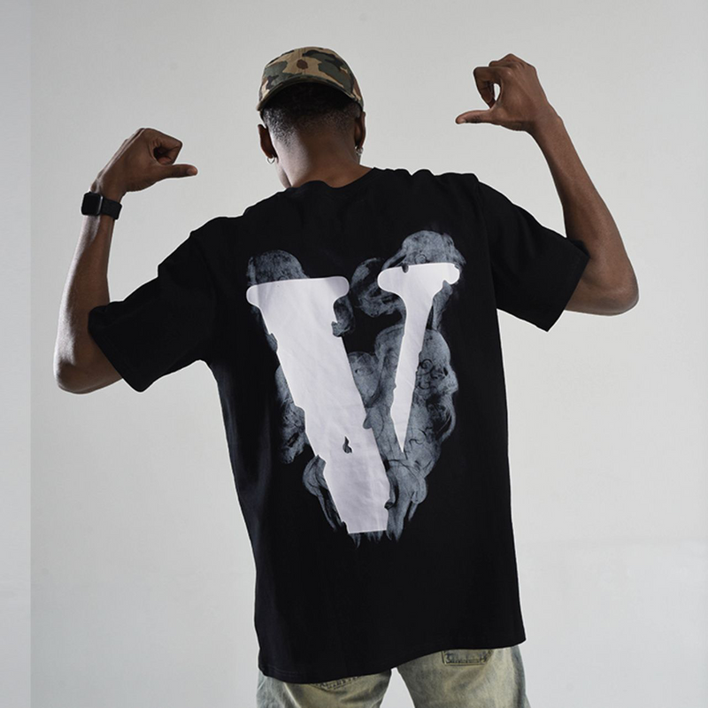 人気爆発  超カッコイイ トレンドブランド V 半袖シャツ