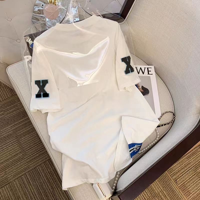 小衆の設計 に刺繍 ウサギ匹 半袖シャツ