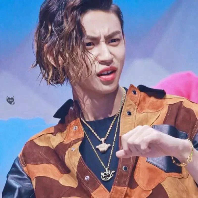 リトルデビル  ミニマルなデザイン  ペンダント