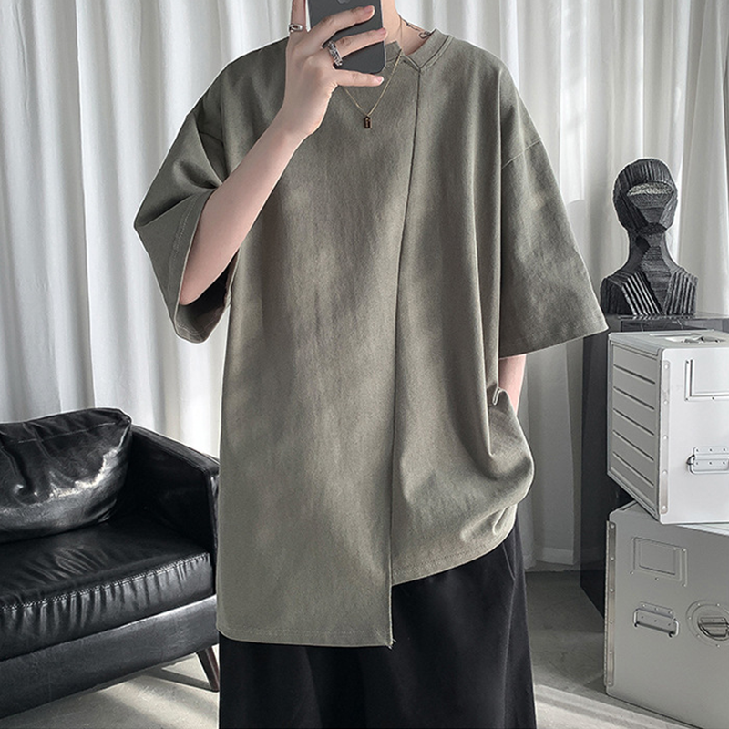 ハイファッションセンス 非対称の特別なデザイン 半袖シャツ